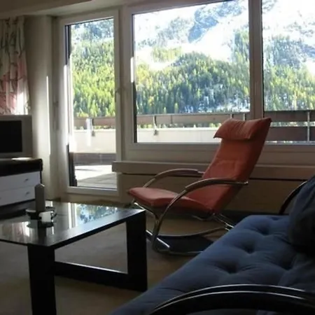 Chavallera 42 Apartman *